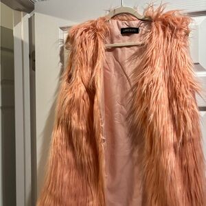 Womens faux fur vest- Peach